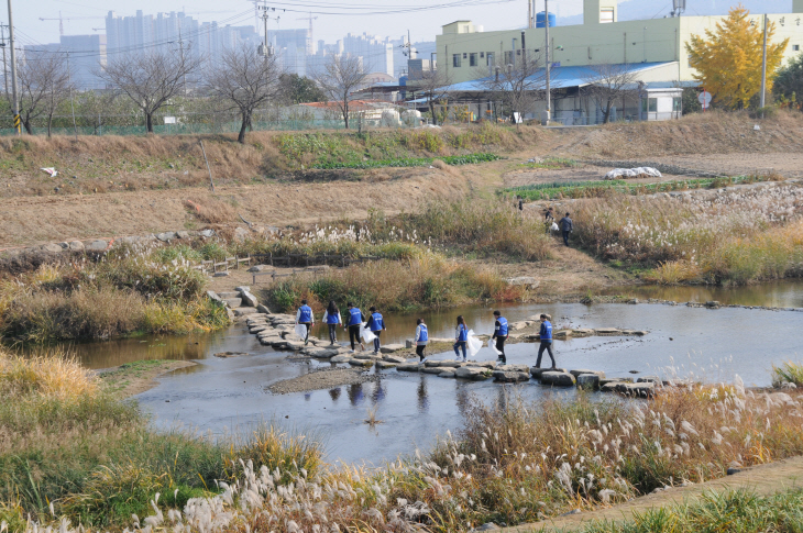 1. 환경보전과, 1사1하천가꾸기운동 - 2번 사진