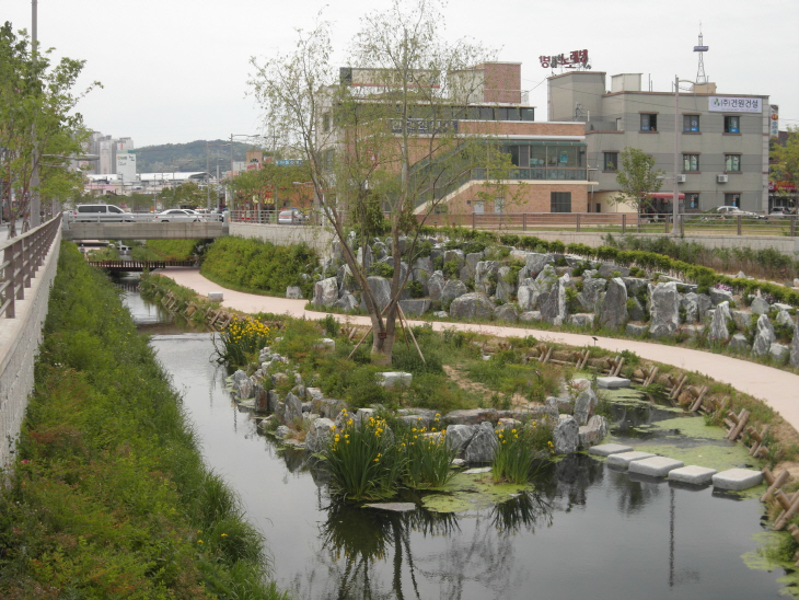 1. 건설과, 온천천 우수산 선정 1